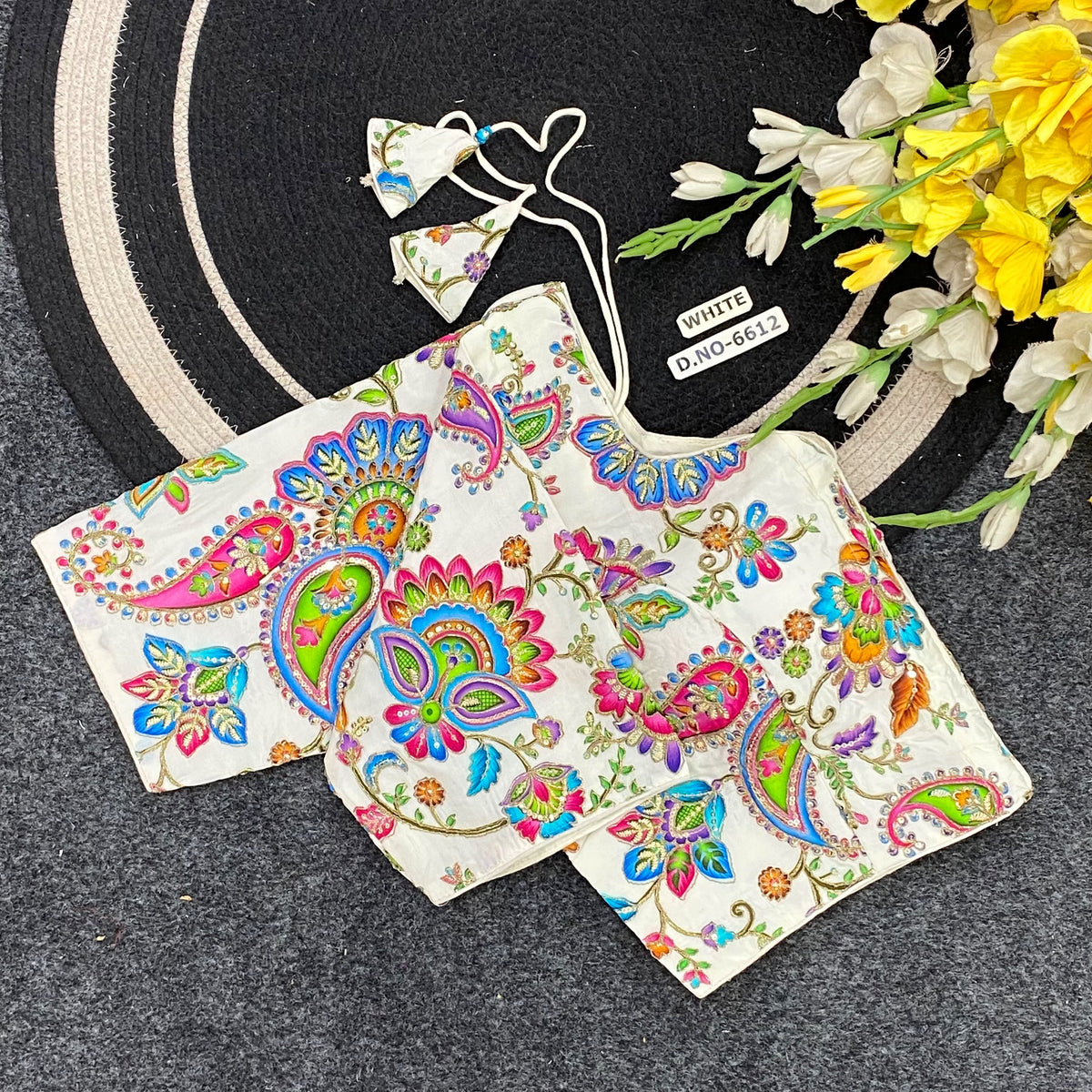 Viscose Crepe Position Print Sweetheart Neck Blouse - Des- 6612 – Rani – view 3