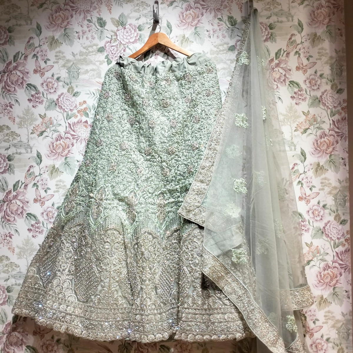The Banaras Loom Heirloom: Green Heritage Lehenga Ensemble III – Green – view 1