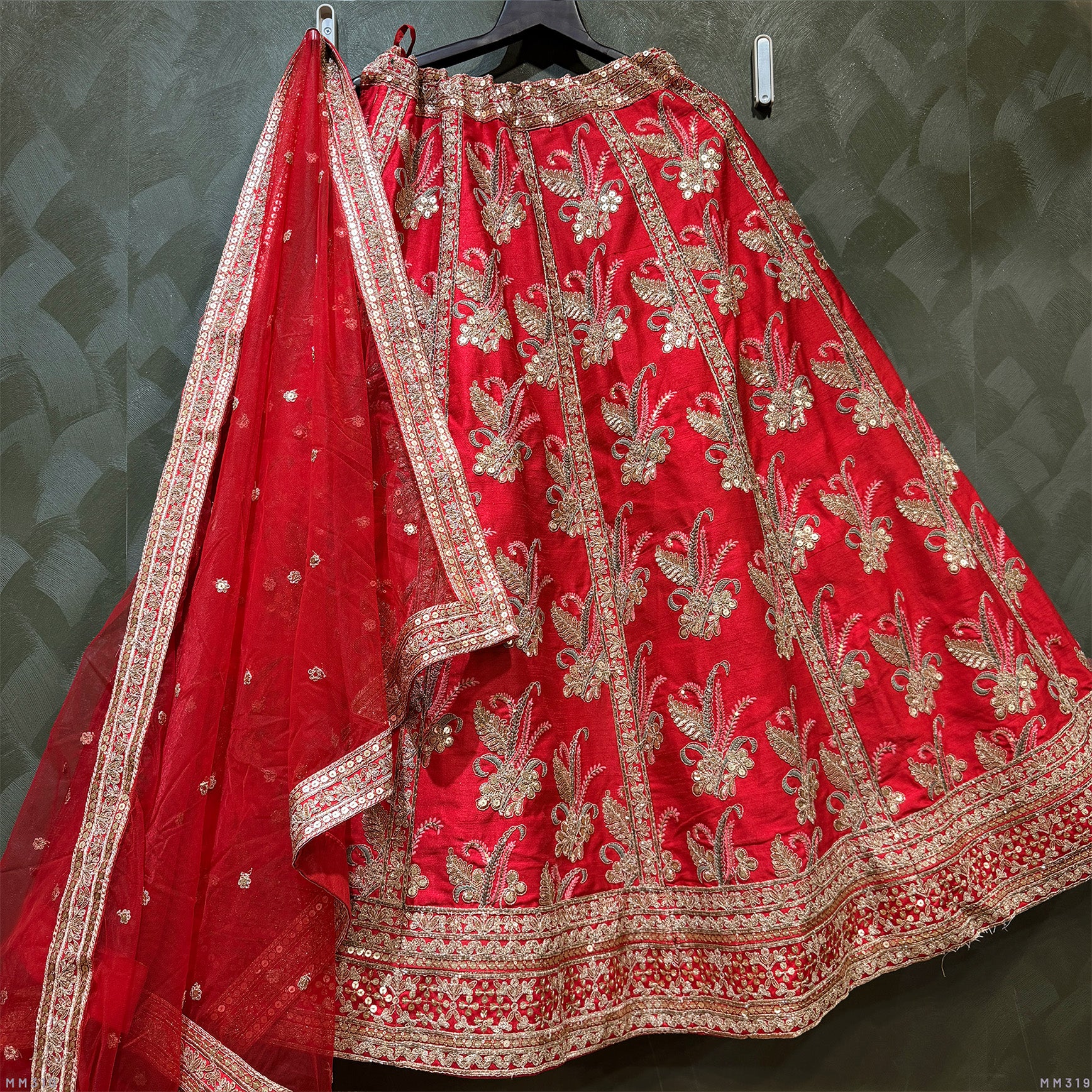 The Ananda Edit: Red Heritage Lehenga Ensemble III – Red – view 1
