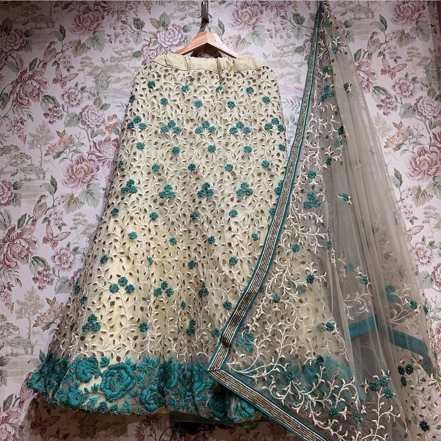The Banaras Loom Edit: Pink Heritage Lehenga Ensemble I – Pink – view 2