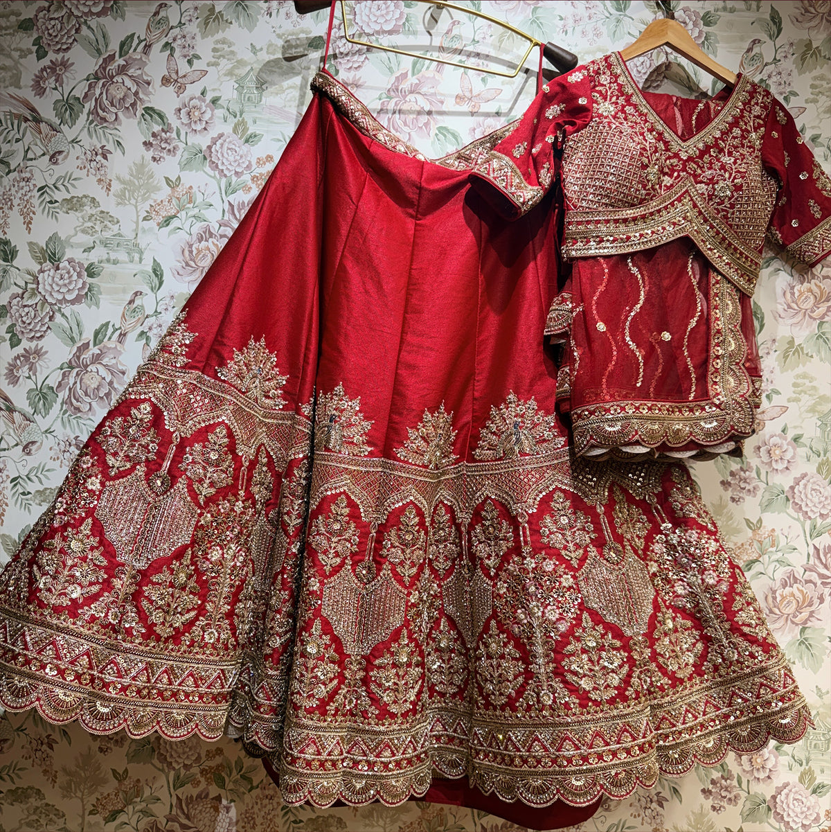 The Mangalam Edit: Pink Heritage Lehenga Ensemble - Cherry - view 3