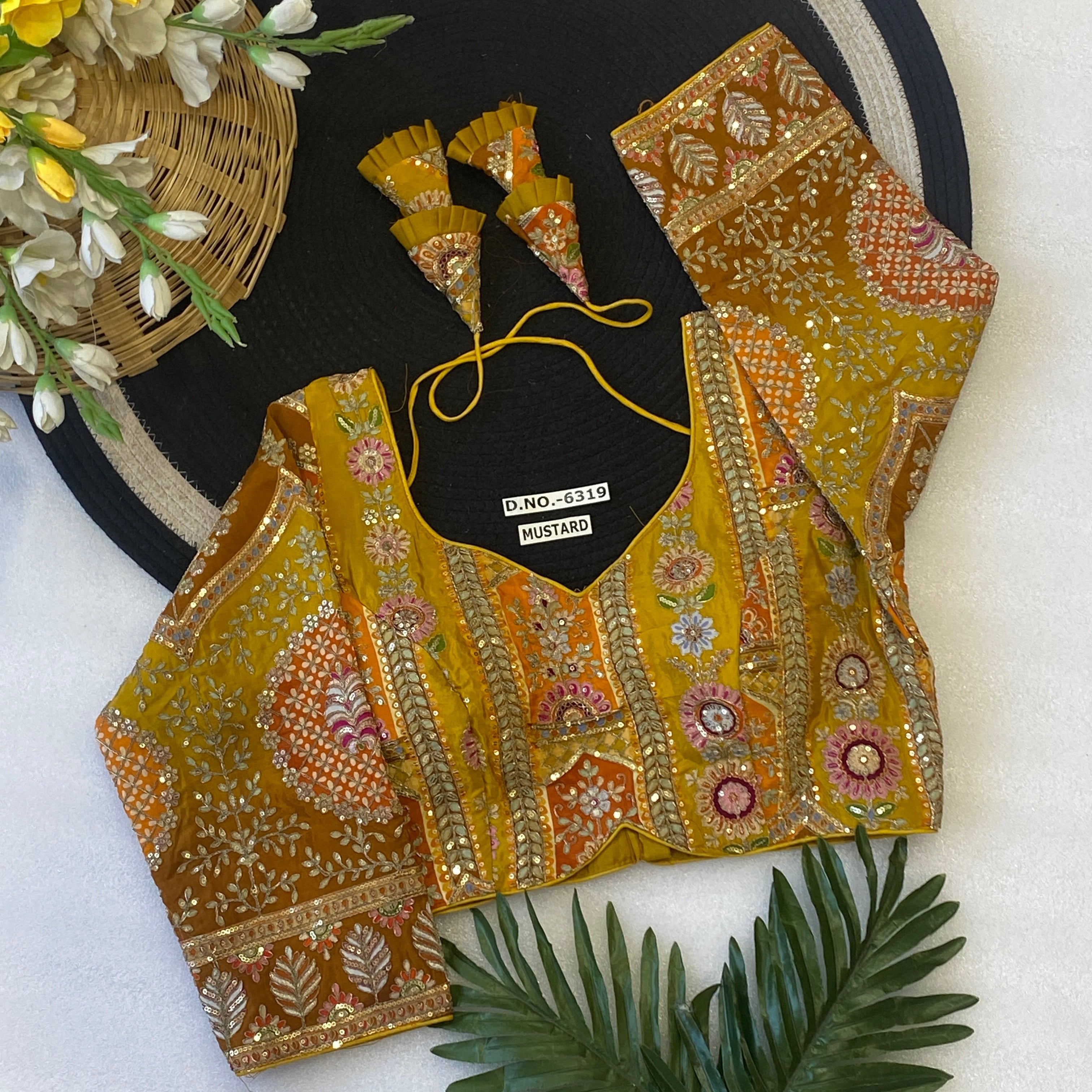 Viscose Crepe Position Printed Blouse | Coding & Sequin Work Sweetheart Neck Designer Blouse - Des- 6319 – Black – view 13