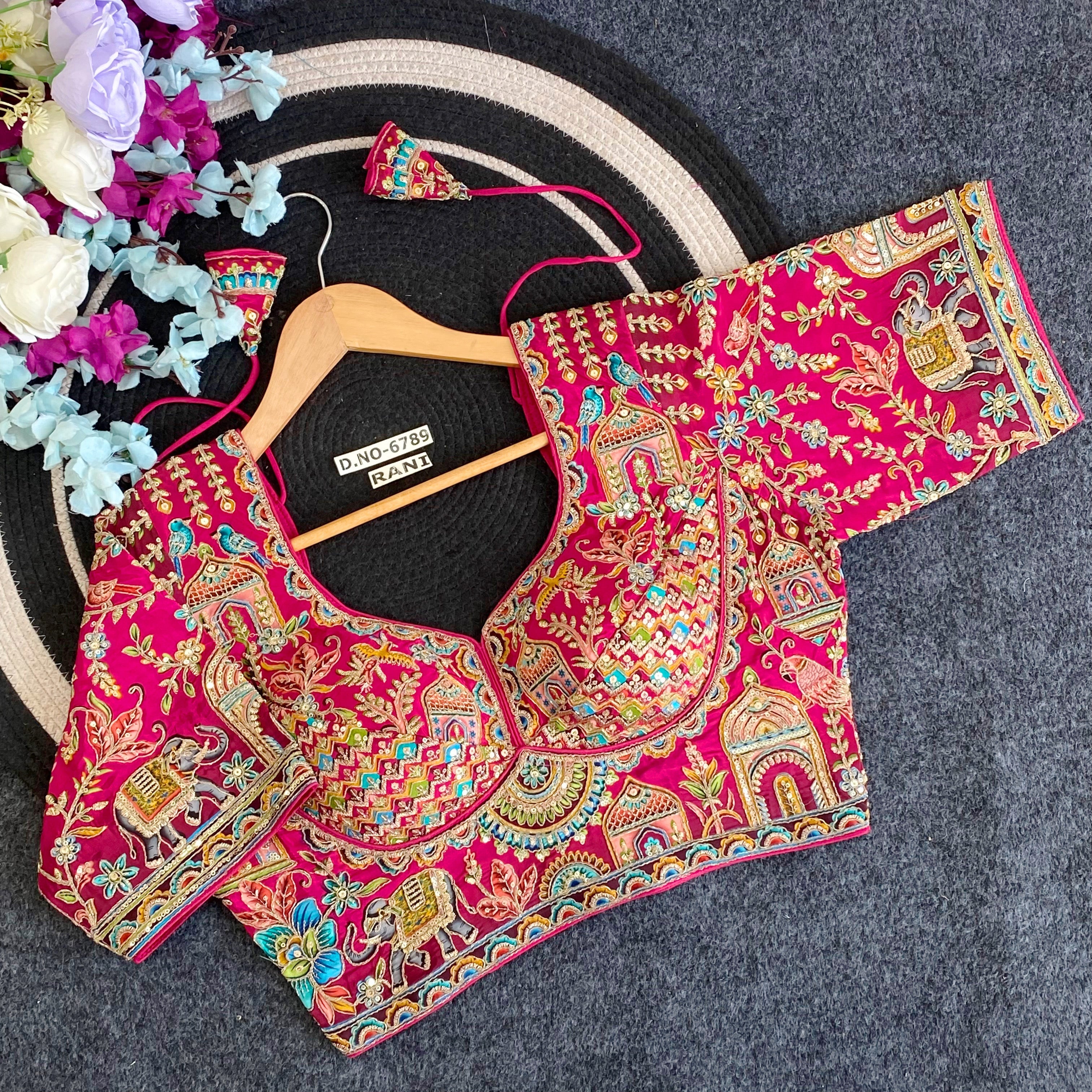 Navratri Viscose Crepe Position Print Blouse - Des- 6789 – Off White – view 9