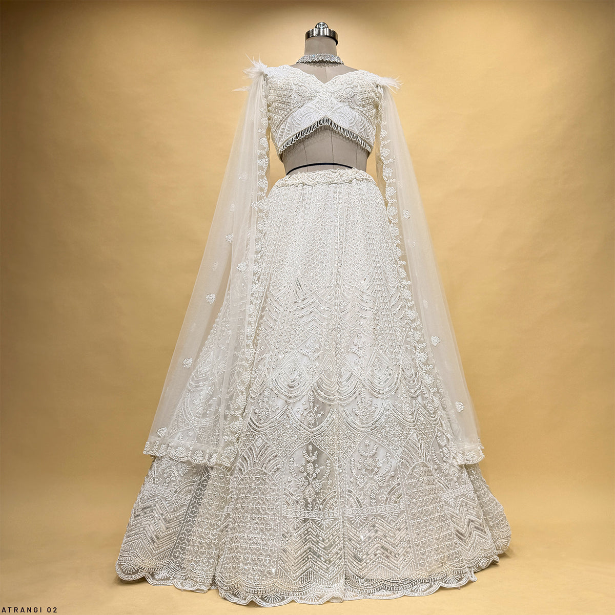 The Jharokha Heirloom Edit: White Heritage Lehenga Ensemble II – Off White – view 1