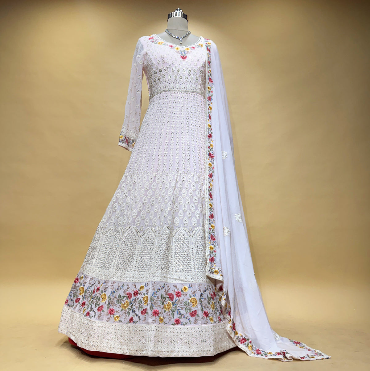 The Udaipur Royal Darbar: White Heritage Lehenga Ensemble IV – Off White – view 1