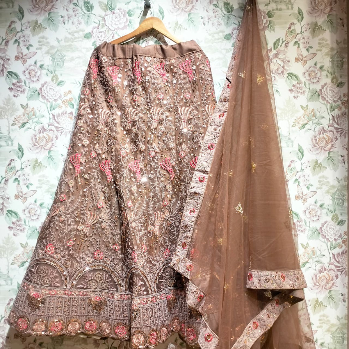 The Jharokha Heirloom Darbar: Gold Heritage Lehenga Ensemble I – Gold – view 1