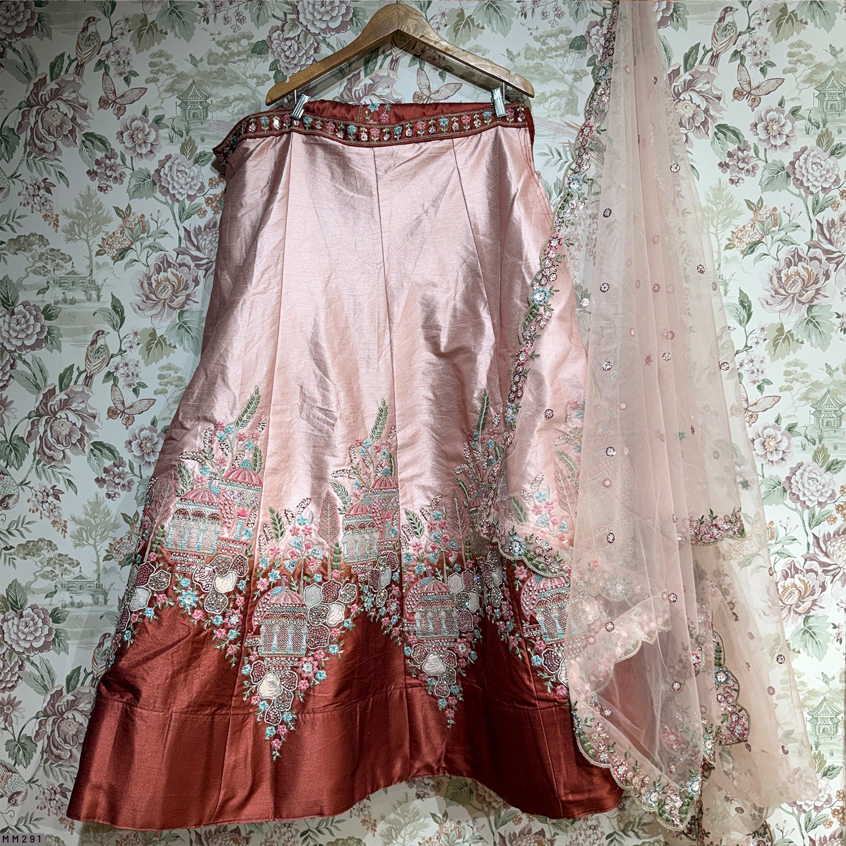 The Rajputana Darbar Edit: Lavender Heritage Lehenga Ensemble II – Lavender – view 2