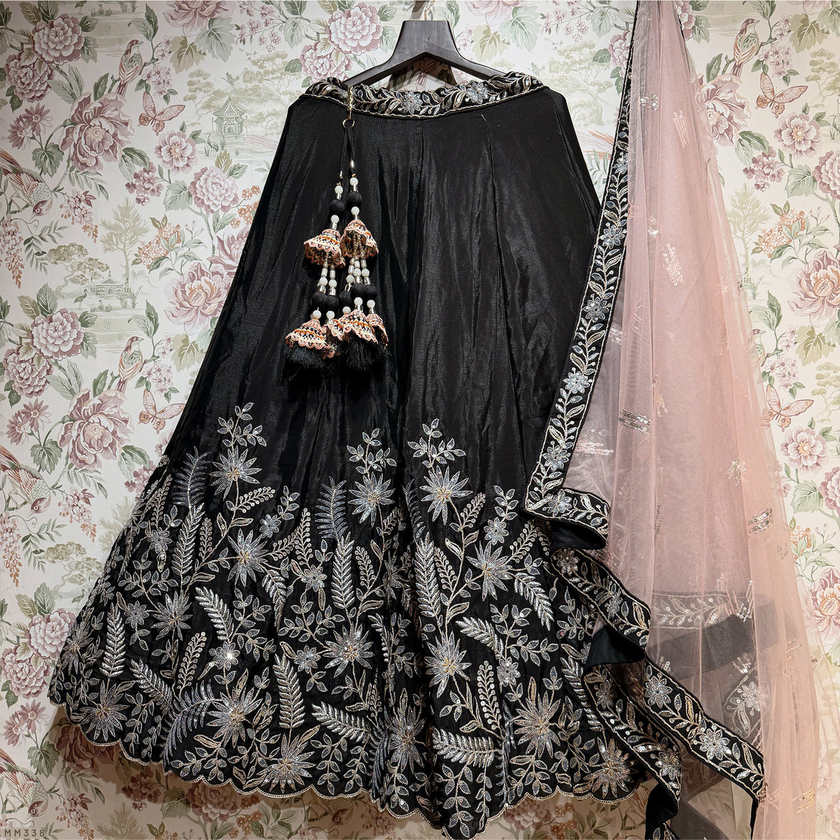 The Jharokha Heirloom Edit: Black Heritage Lehenga Ensemble I – Black – view 1