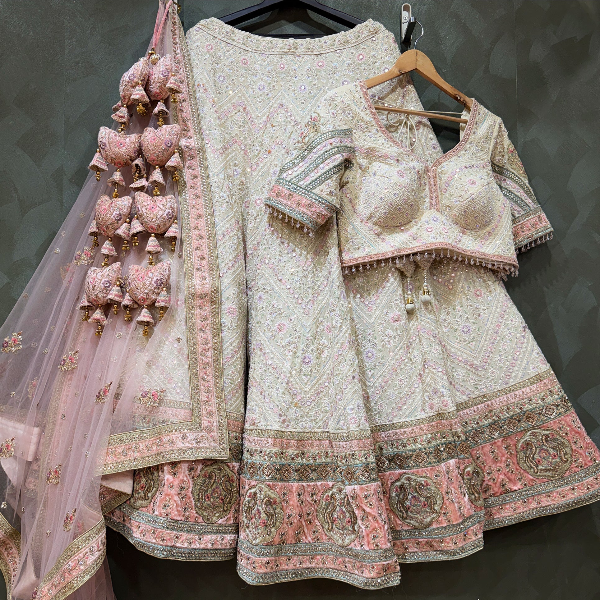 The Mangalam Edit: White & Pink Heritage Lehenga Ensemble II – Off White and Pink – view 1