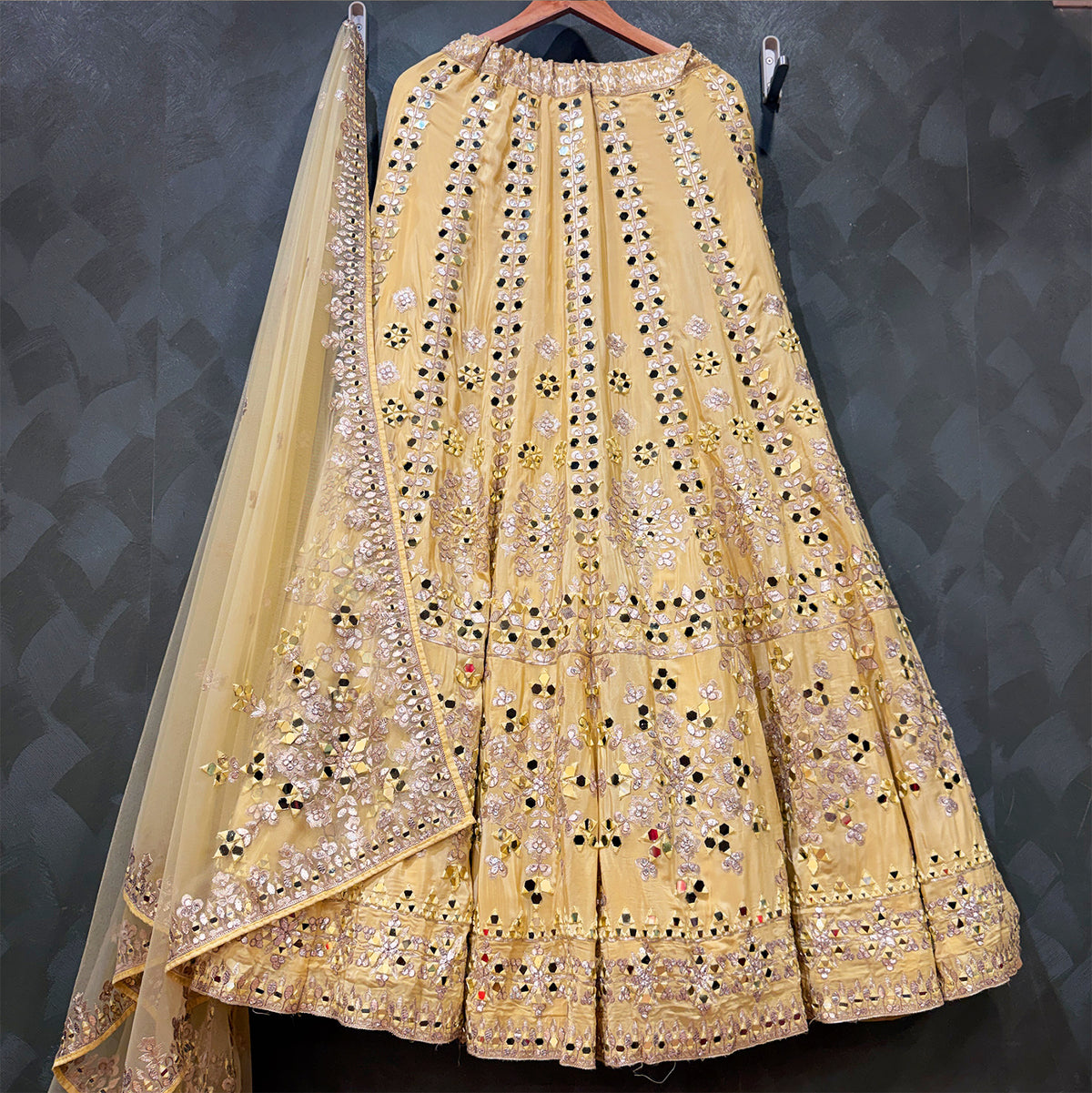The Amber Fort Darbar: Green Heritage Lehenga Ensemble – Green – view 3