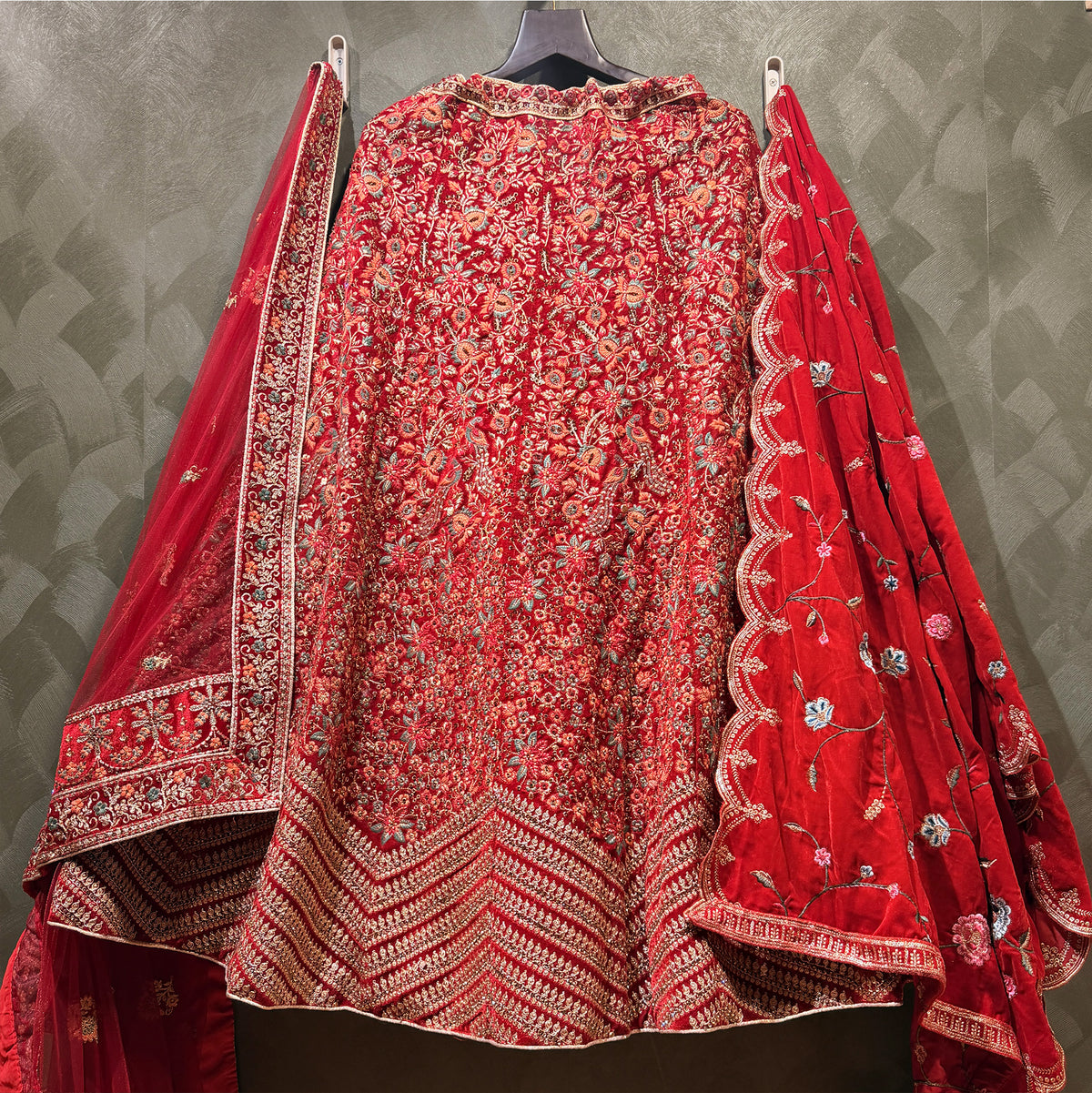 The Rajputana Darbar Edit: Maroon Heritage Lehenga Ensemble I – Maroon – view 3