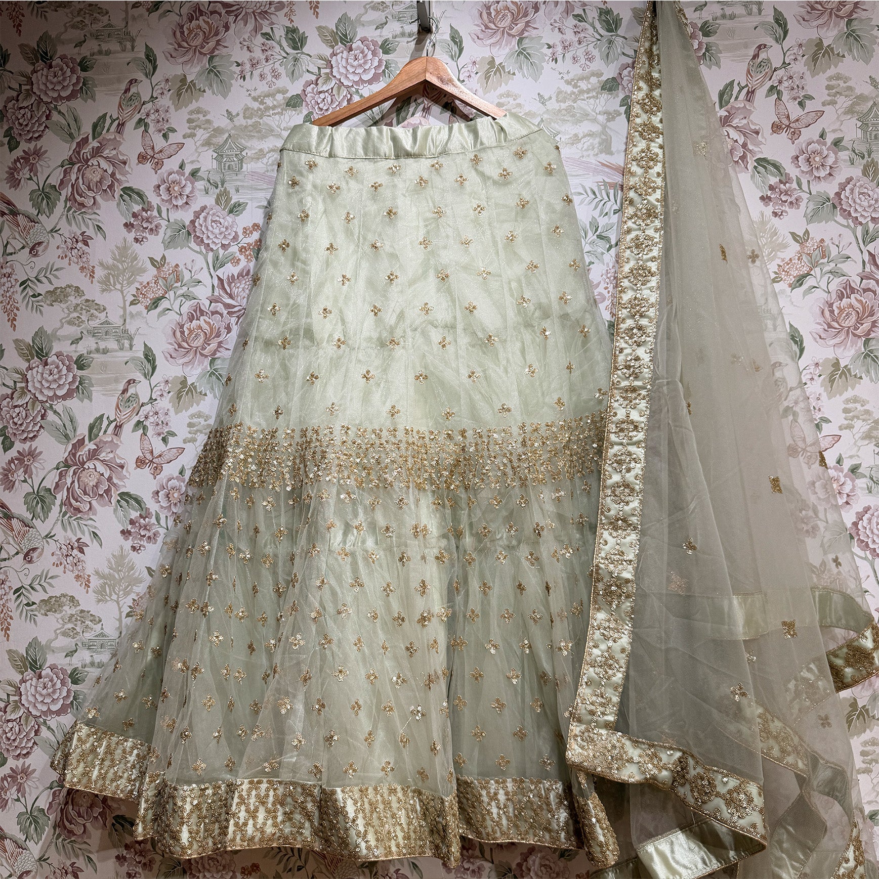 The Jharokha Heirloom: Pink Heritage Lehenga Ensemble III – Baby Pink – view 3