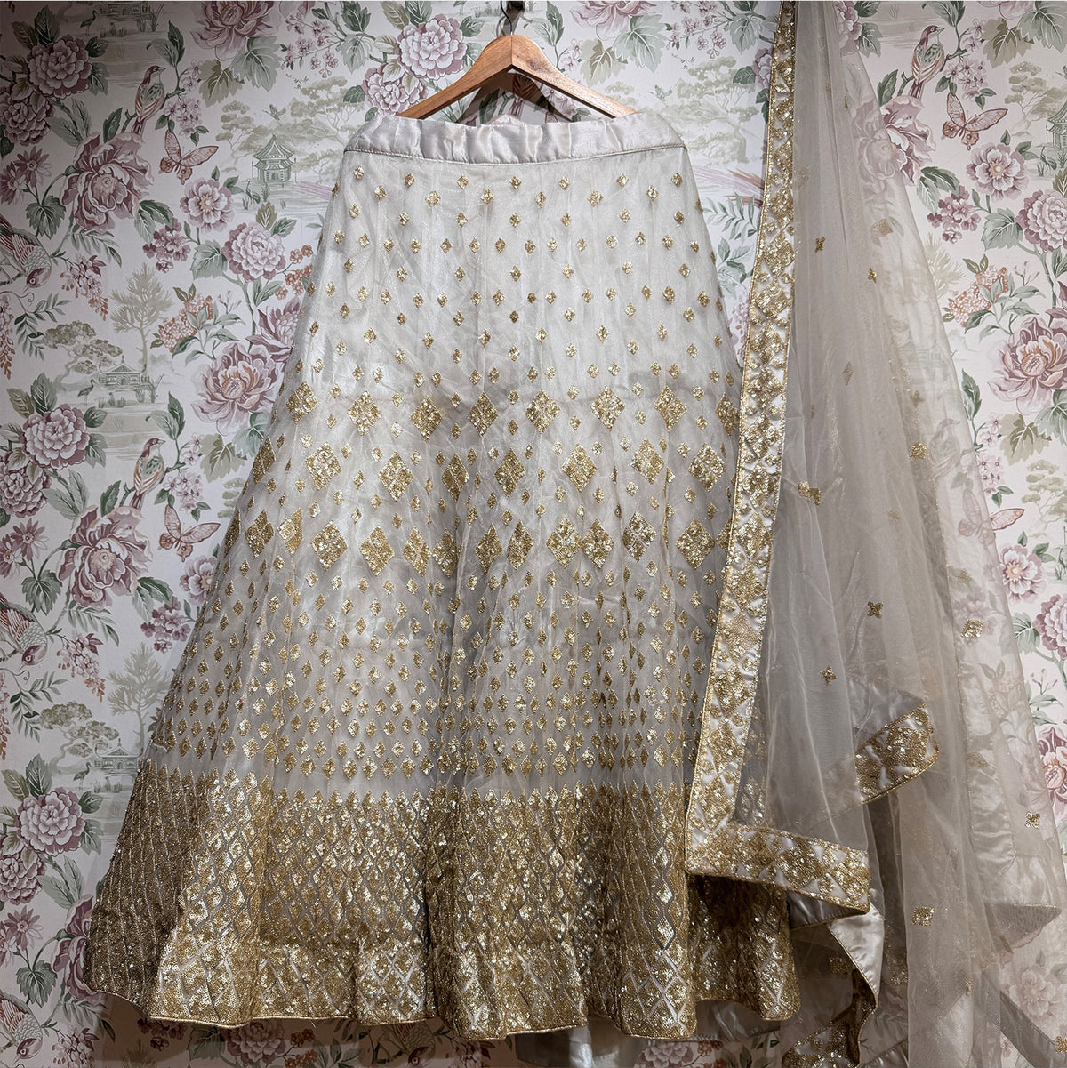 The Jharokha Heirloom: Pink Heritage Lehenga Ensemble III – Baby Pink – view 4
