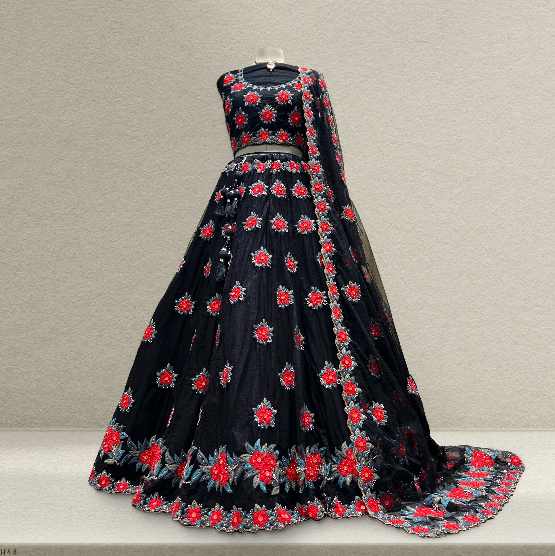The Shagun Heirloom: Pink Heritage Lehenga Ensemble IV – Baby Pink – view 4